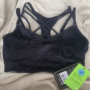 Performance sports bra with zodiac detailing